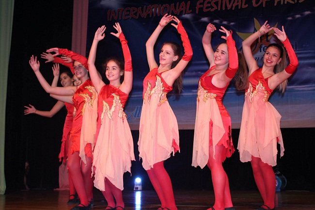 12240946 571282053022981 630322431435051735 o