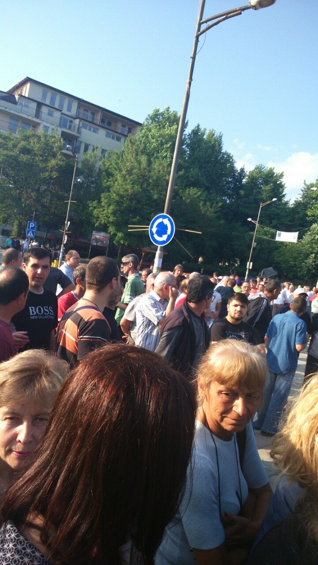 image-c390d53ee9cbbc8743bd96c3e47bed8ef8a94390e81a652e99512aa9504e3854-v