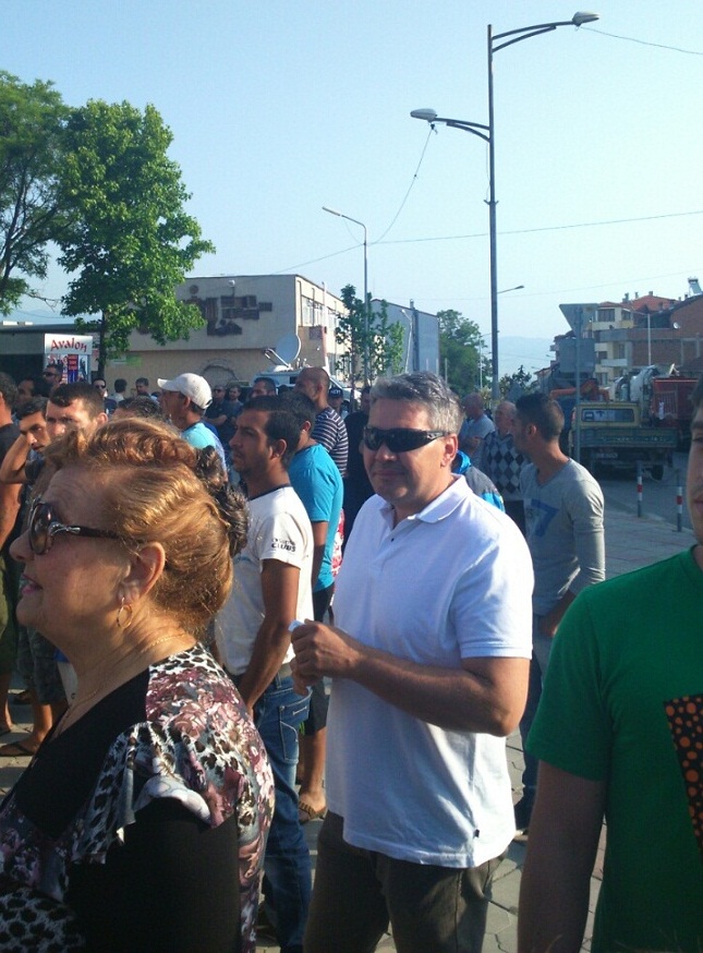 image-d9e68bb306ae4f4d5a696d841d1921c5c412edcfbdbb7fd3002692c2cb7104ae-v