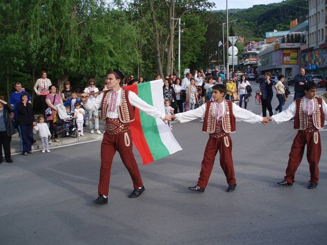 10409372 895953580445851 7308338725250852382 n